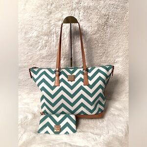 Dooney & Bourke Shoulder Bag